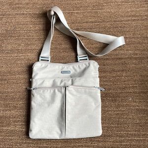 Baggallini crossbody bag